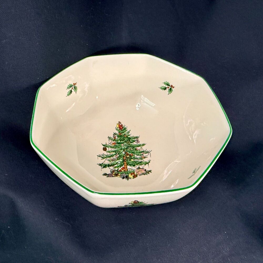 New Spode Christmas tree 8-sided bowl